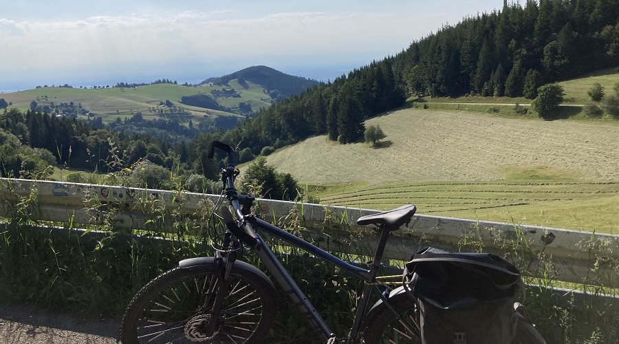 Mit dem neuen Mountainbike hoch hinaus